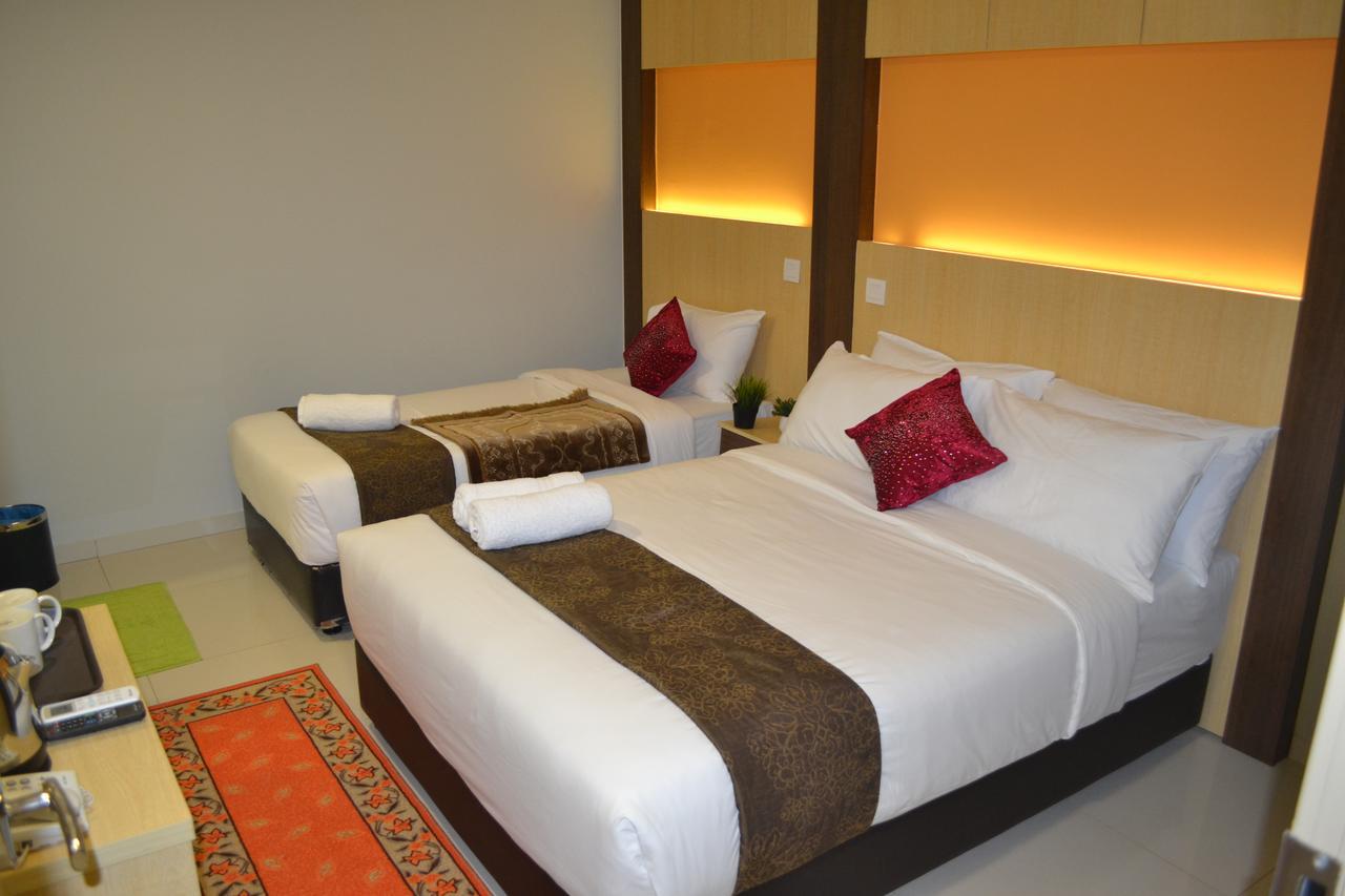Batu Empat Eazy Hotel At Ampang מראה חיצוני תמונה