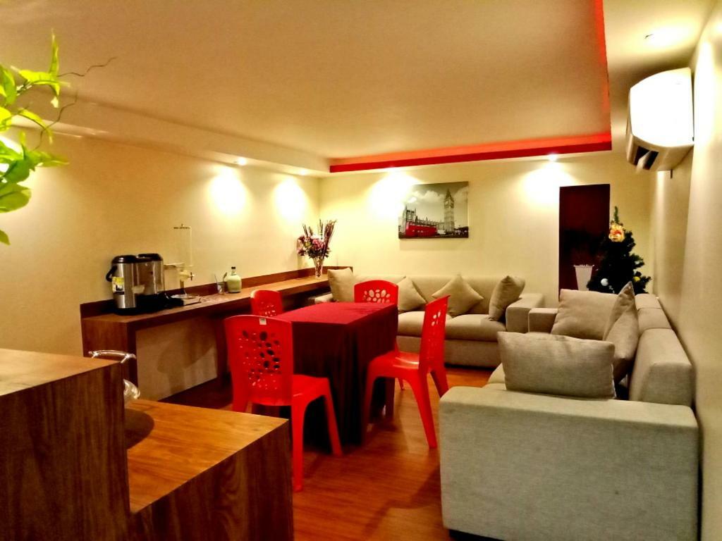 Batu Empat Eazy Hotel At Ampang מראה חיצוני תמונה