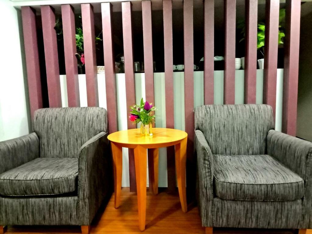 Batu Empat Eazy Hotel At Ampang מראה חיצוני תמונה