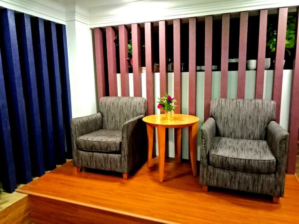 Batu Empat Eazy Hotel At Ampang מראה חיצוני תמונה