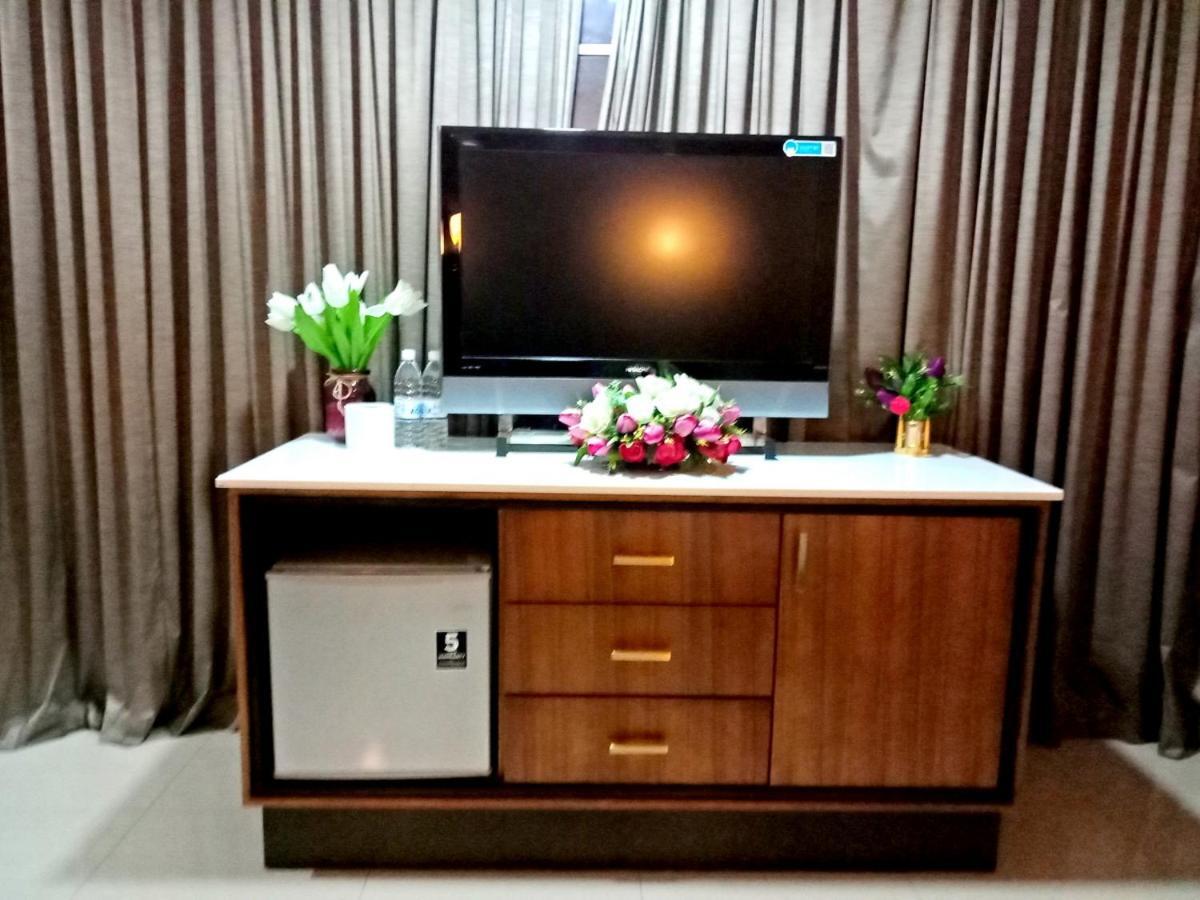Batu Empat Eazy Hotel At Ampang מראה חיצוני תמונה